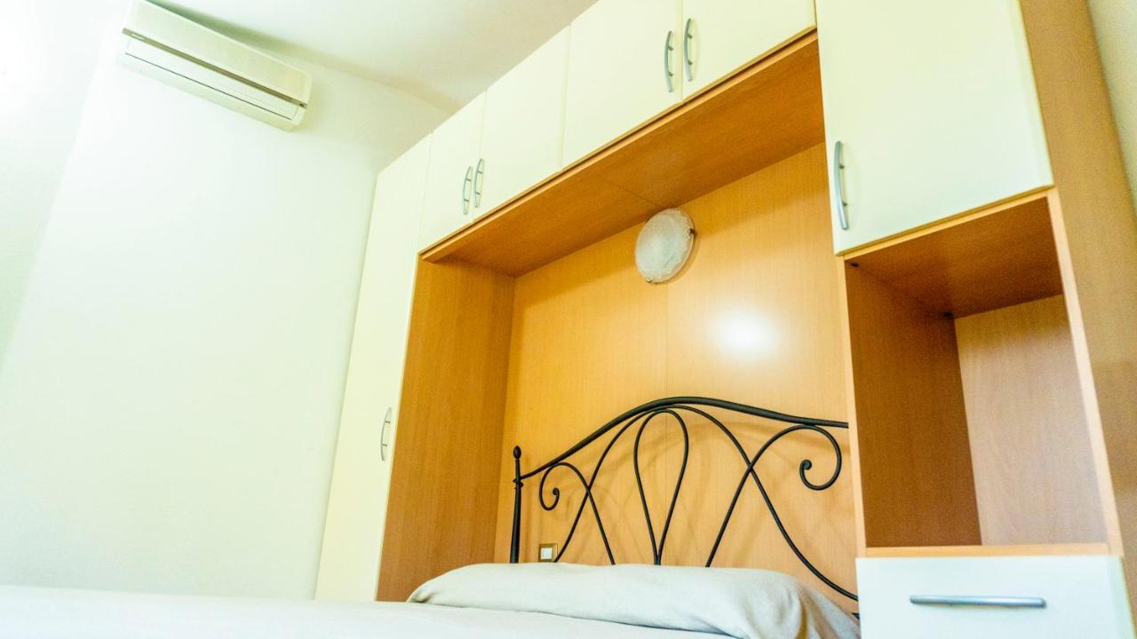 Appartamenti Dodi Lt - Pms Casevacanze Budoni Bagian luar foto